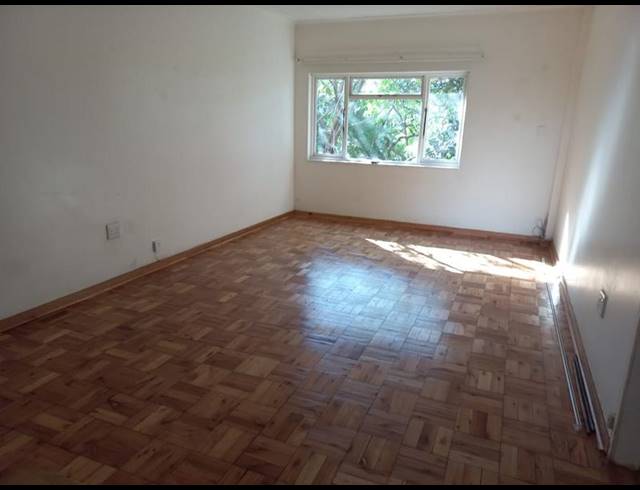 2 BEDROOM APARTMENT FOR SALE IN GLENWOOD